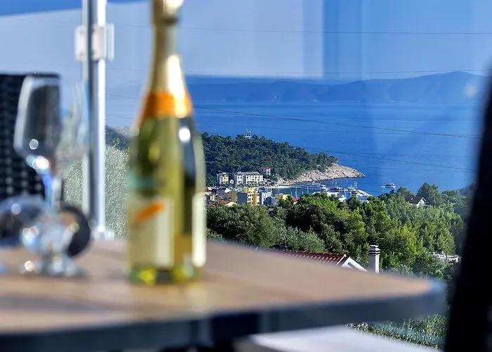 Anja * מאקרסקה